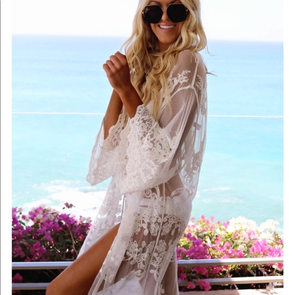 Perfect Lace Kimono - Picture 8 of 8